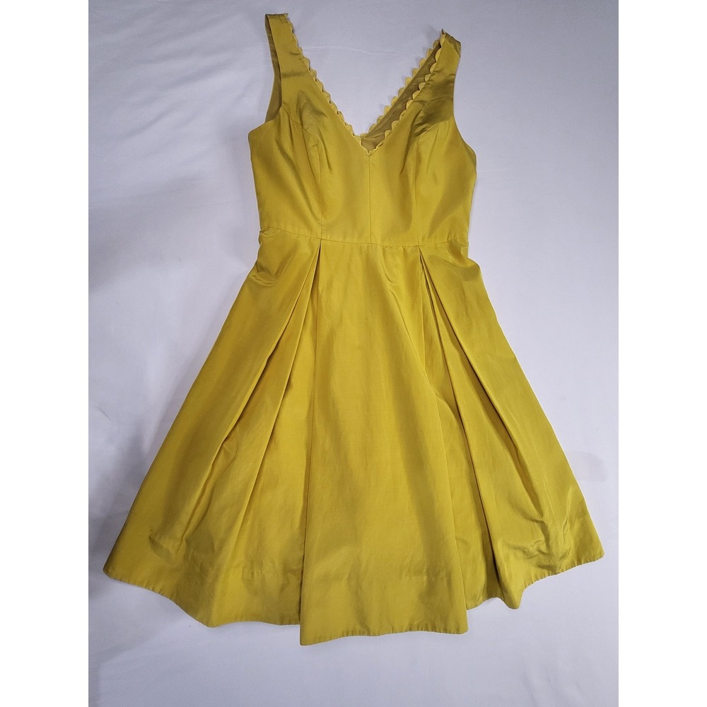 Anthropologie Hitherto Yellow Pleated Midi Dress V-Neck Scallop Rickrack Size 6